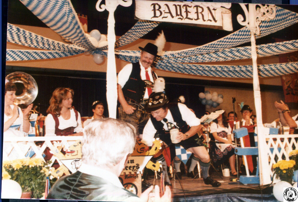 1982 10 02 07 Oktoberfest Civic Center.jpg